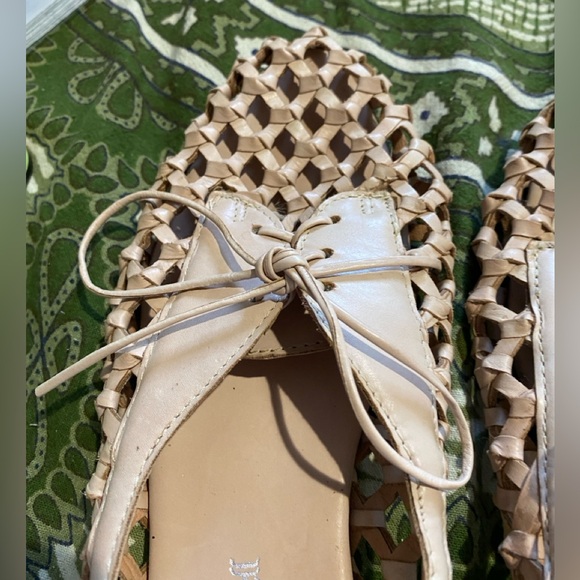 Jeffrey Campbell Leather Open Weave Tie Shoes.  Size 8US, 39EU.  EUC. Neutral - Picture 12 of 13